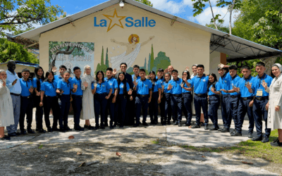 Jóvenes indígenas se preparan para fortalecer la educación en sus comunidades